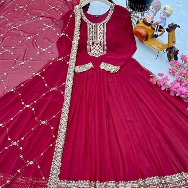GOWN - Image 2